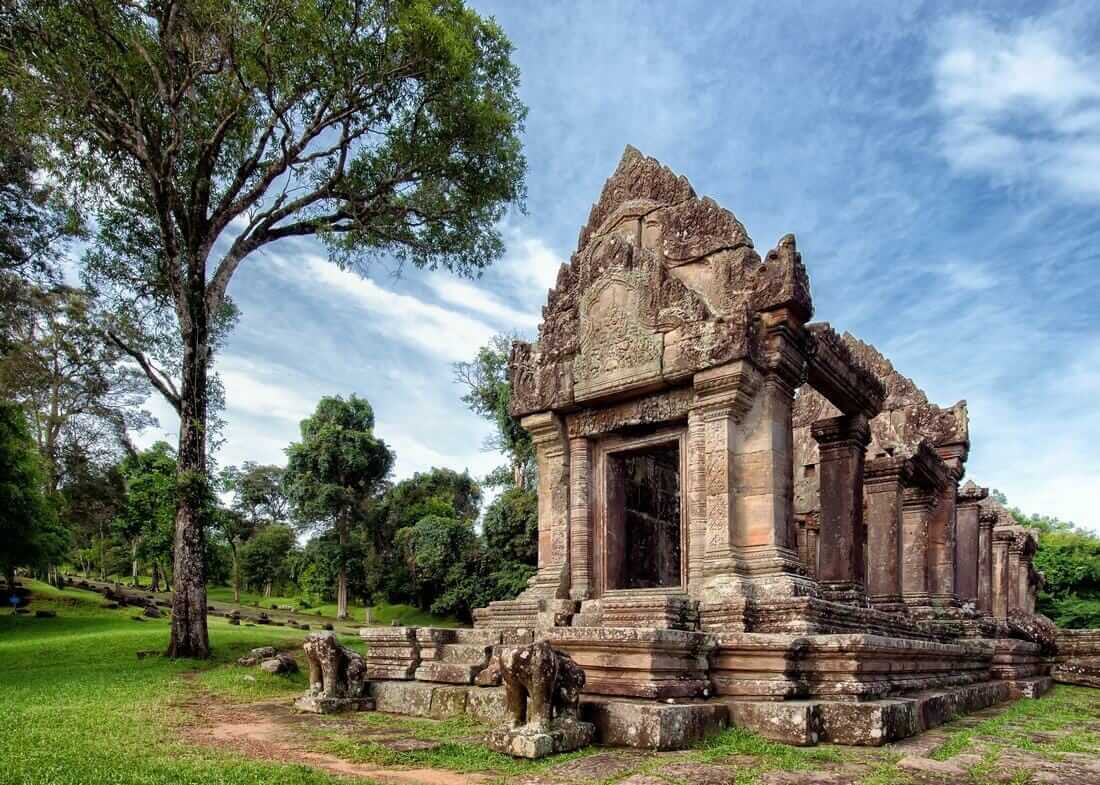 Darren Yaw loves the architecture of Prasat Preah Vihear, Cambodia - darrenyaw.com